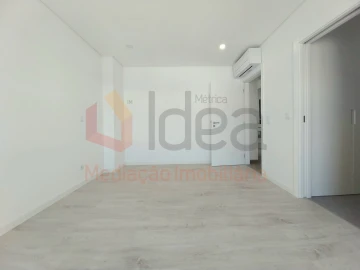 Moradia T2 para Venda em Corroios