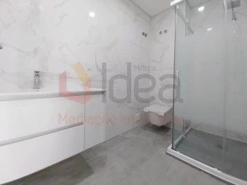Moradia T2 para Venda em Corroios