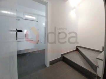 Moradia T2 para Venda em Corroios