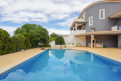Moradia T5 para Venda em Ferragudo