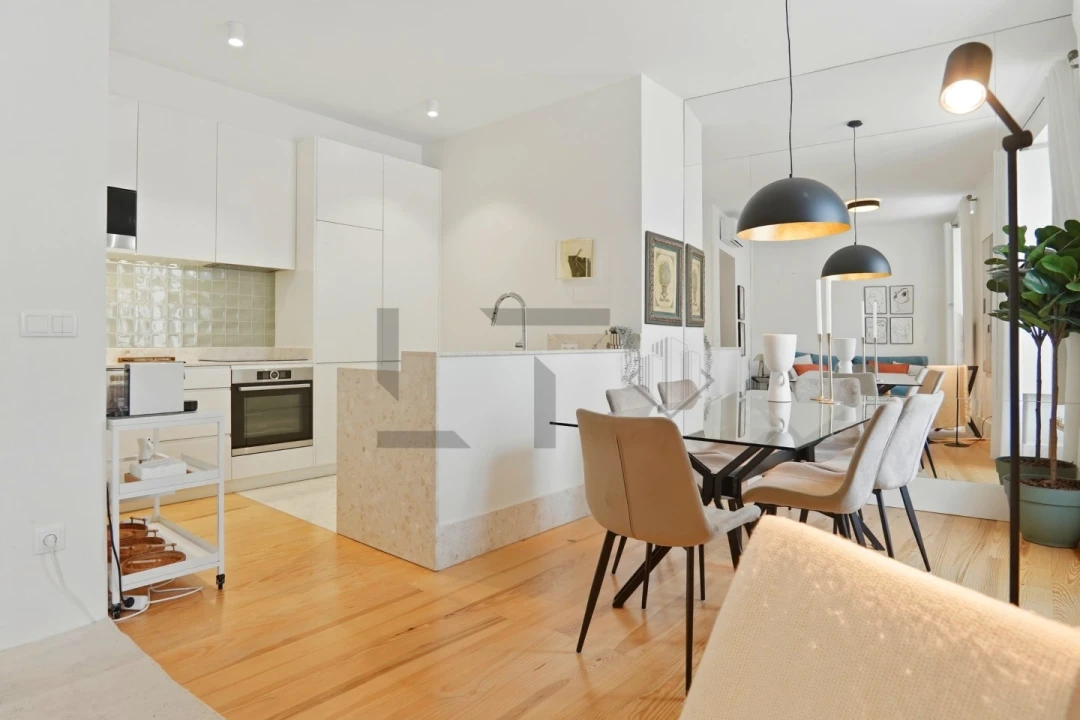 Apartamento T2 para Venda em Santo António Foto 10