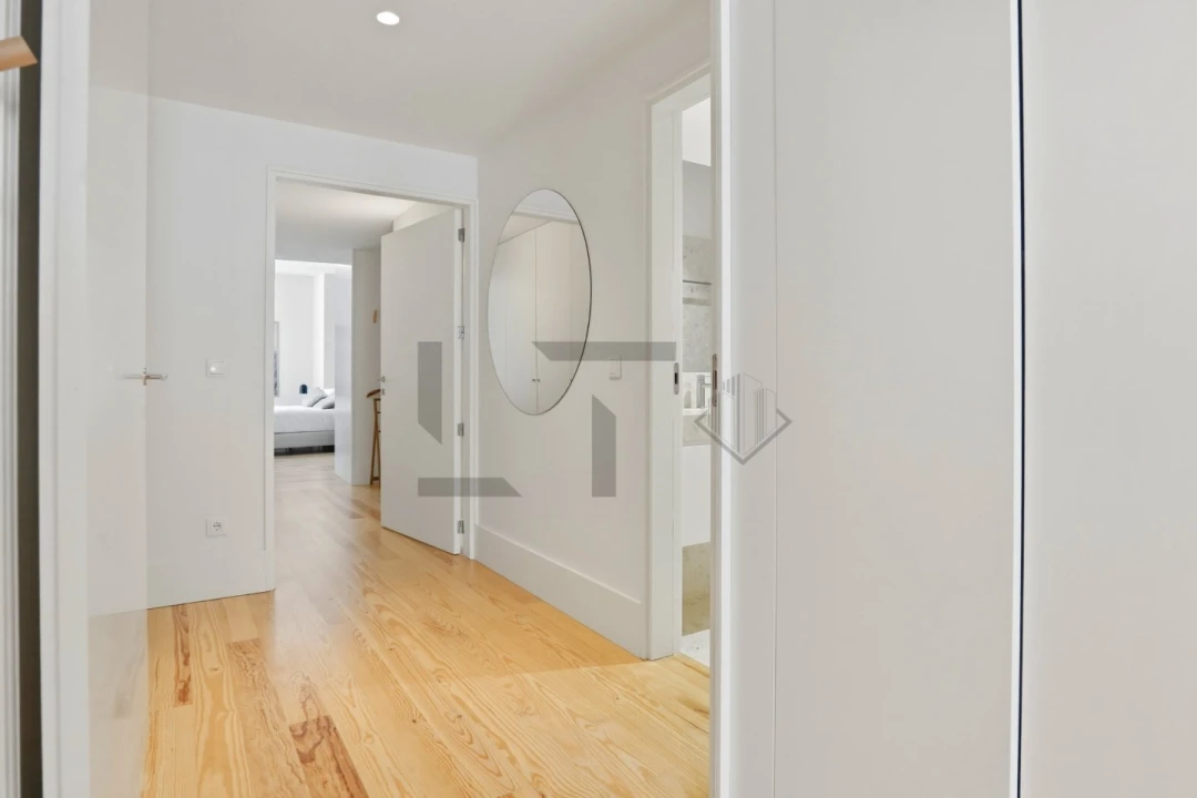 Apartamento T2 para Venda em Santo António Foto 18