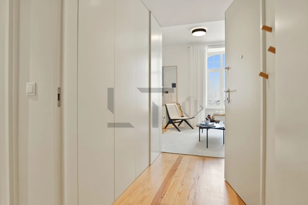 Apartamento T2 para Venda em Santo António Foto 22