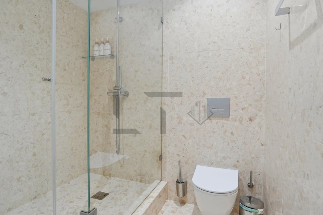 Apartamento T2 para Venda em Santo António Foto 31