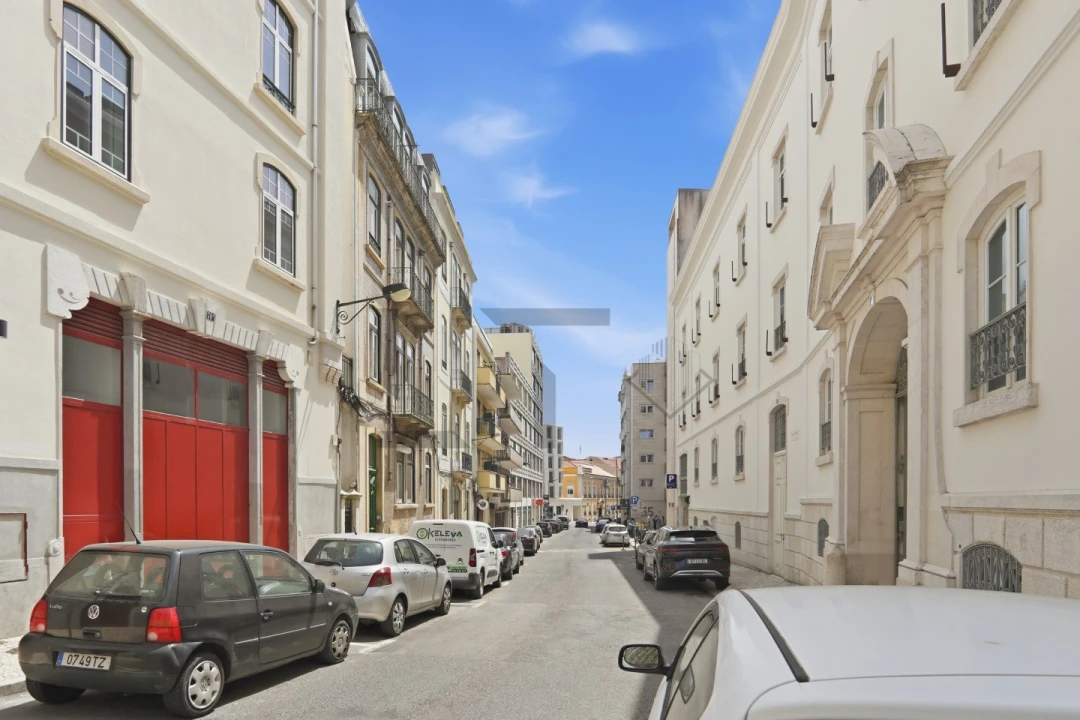 Apartamento T2 para Venda em Santo António Foto 40
