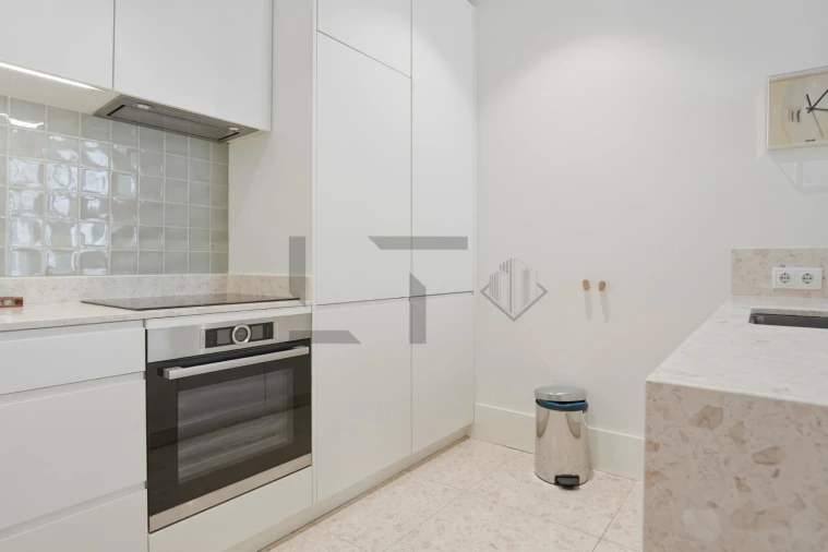Apartamento T2 para Venda em Santo António Foto 15