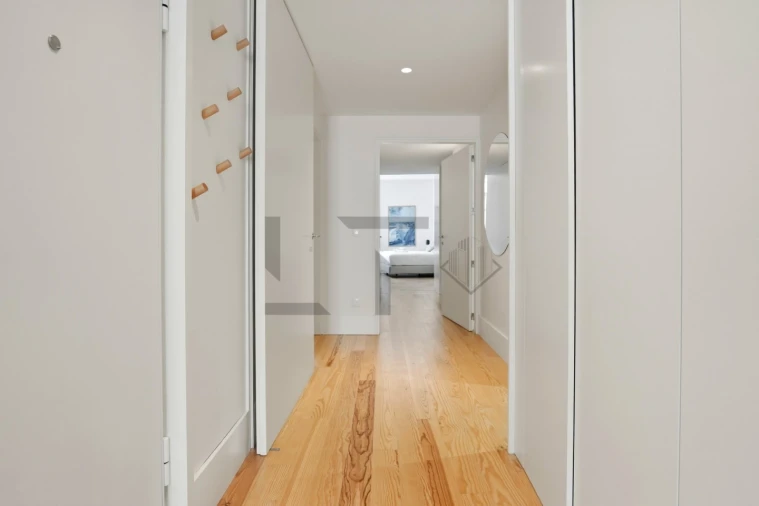 Apartamento T2 para Venda em Santo António Foto 17