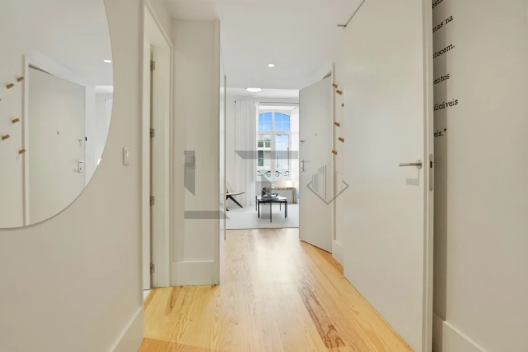 Apartamento T2 para Venda em Santo António Foto 23