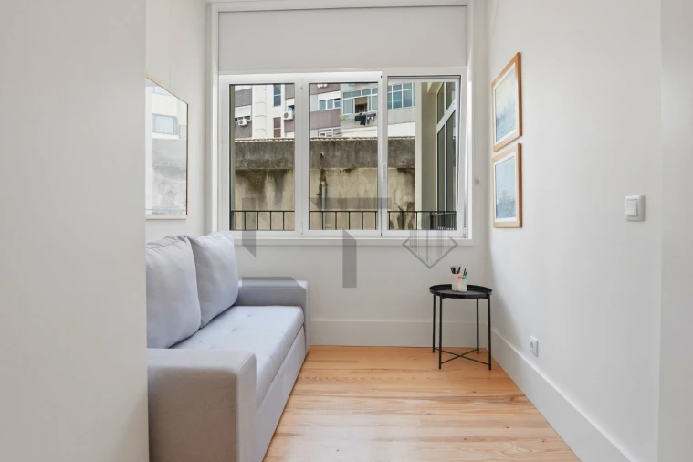 Apartamento T2 para Venda em Santo António Foto 37
