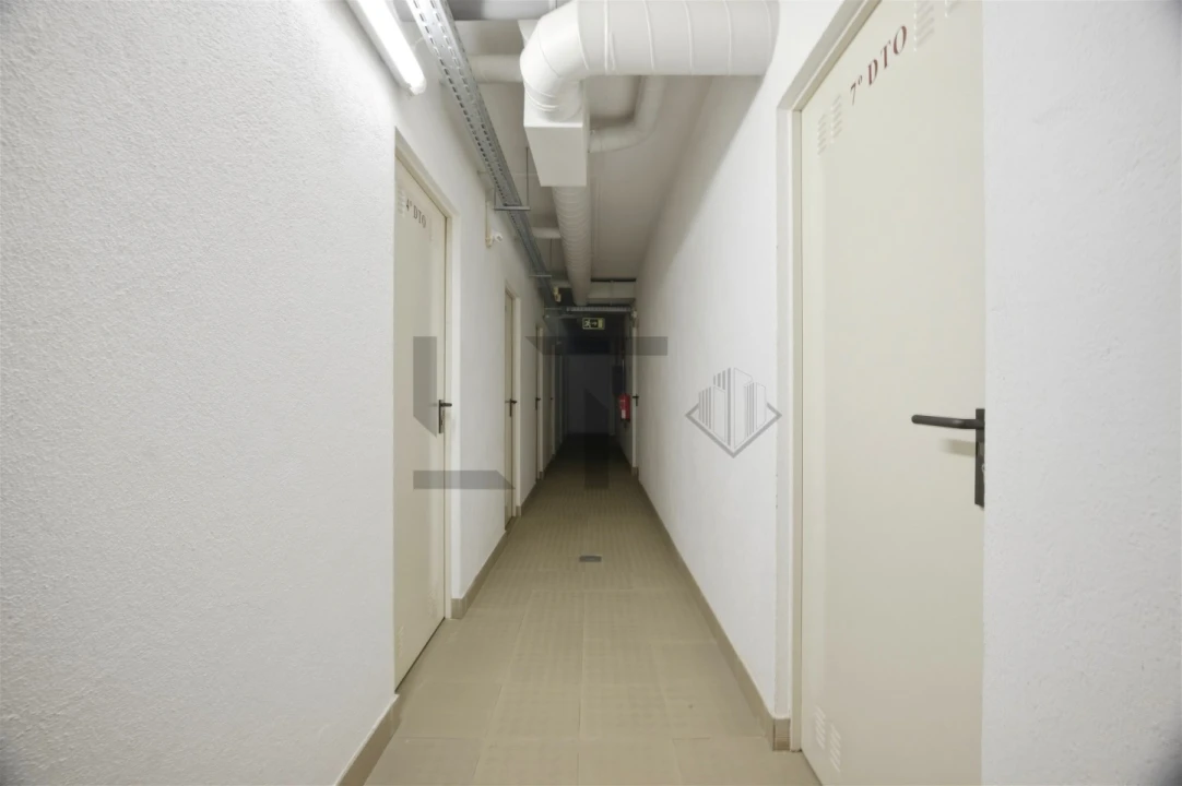Apartamento T4 para Venda em Avenidas Novas Foto 22