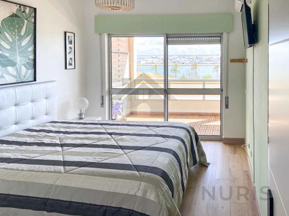 Apartamento T3 para Venda em Portimão Foto 17