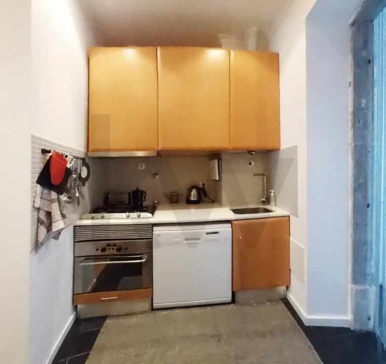 Apartamento T1 para Venda em Santa Maria Maior Foto 5
