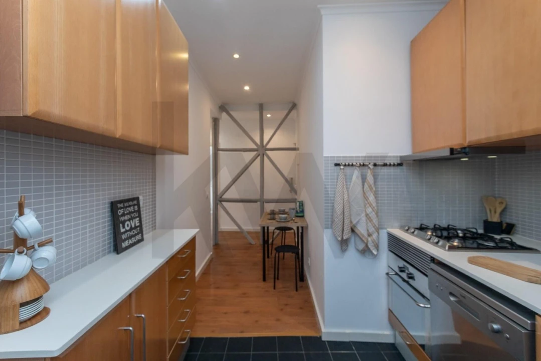 Apartamento T1 para Venda em Santa Maria Maior Foto 7