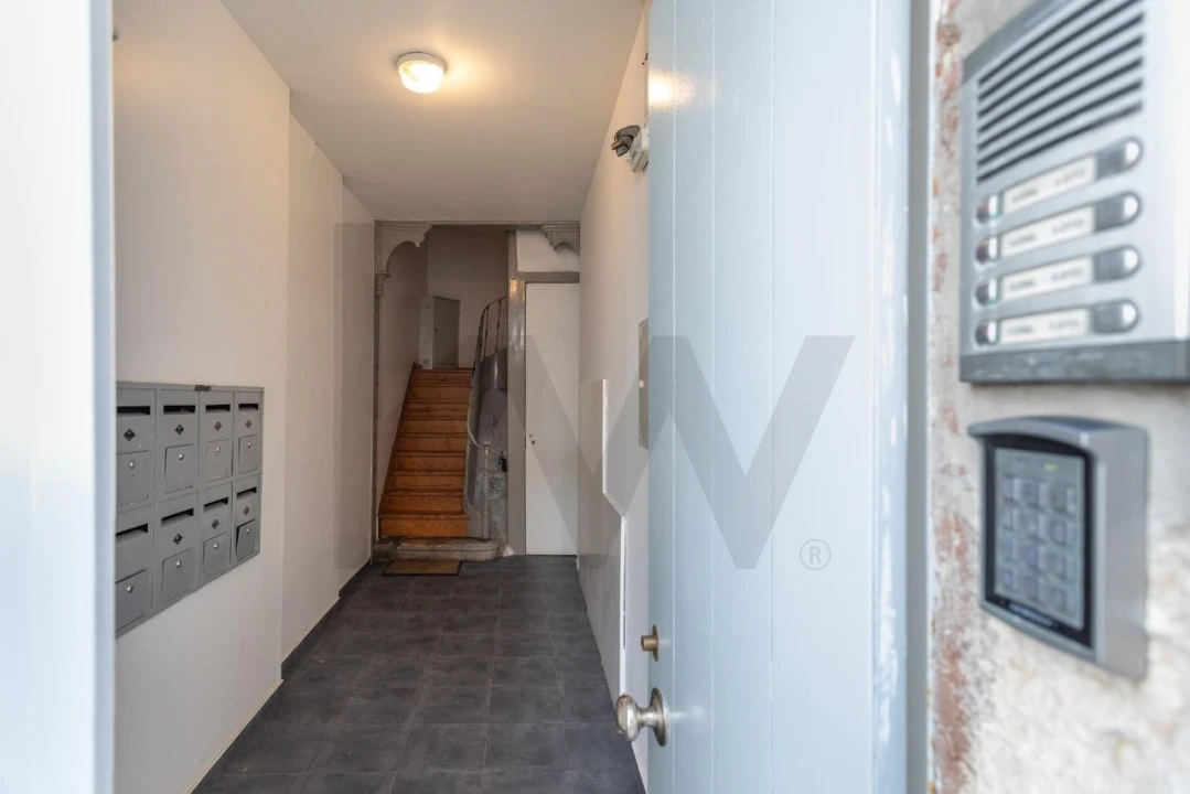 Apartamento T1 para Venda em Santa Maria Maior Foto 29