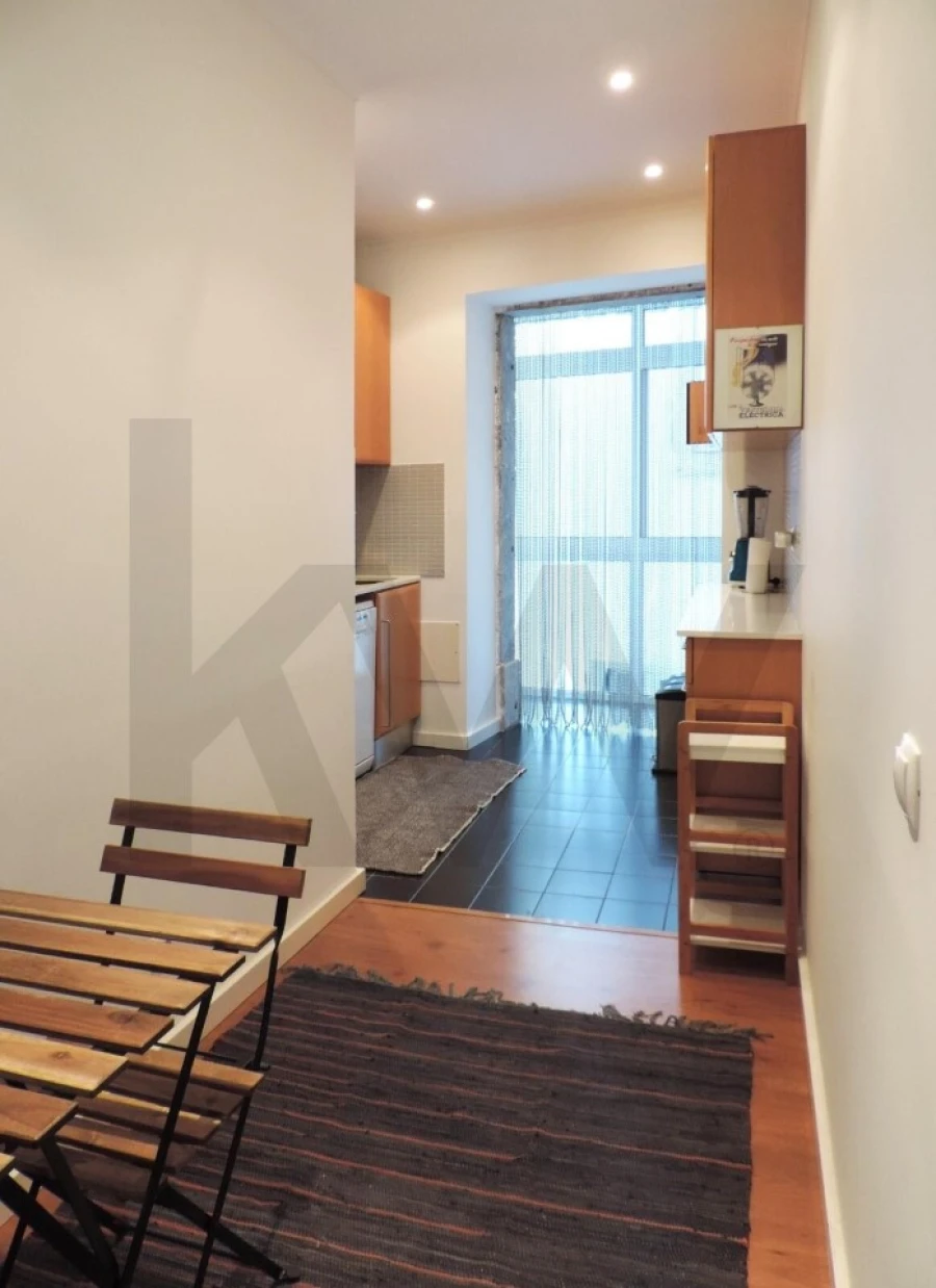 Apartamento T1 para Venda em Santa Maria Maior Foto 3