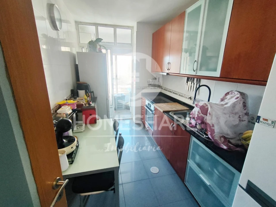 Apartamento T2 para Venda em Valongo Foto 6