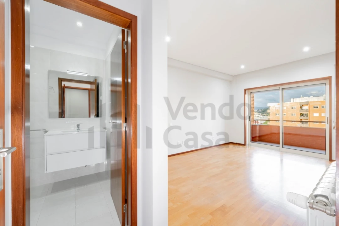 Apartamento T3 para Arrendamento em São Vitor (Braga) Foto 26