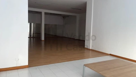 Loja para Arrendamento em São Vitor (Braga)