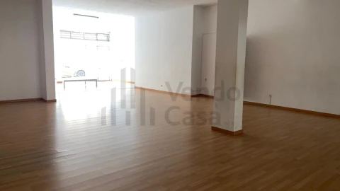 Loja para Arrendamento em São Vitor (Braga)