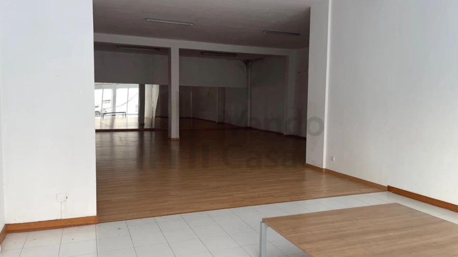 Loja para Arrendamento em São Vitor (Braga) Foto 10