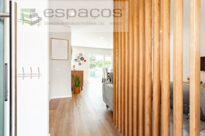 Moradia T2 para Venda em Santa Iria de Azoia, São João da Talha e Bobadela