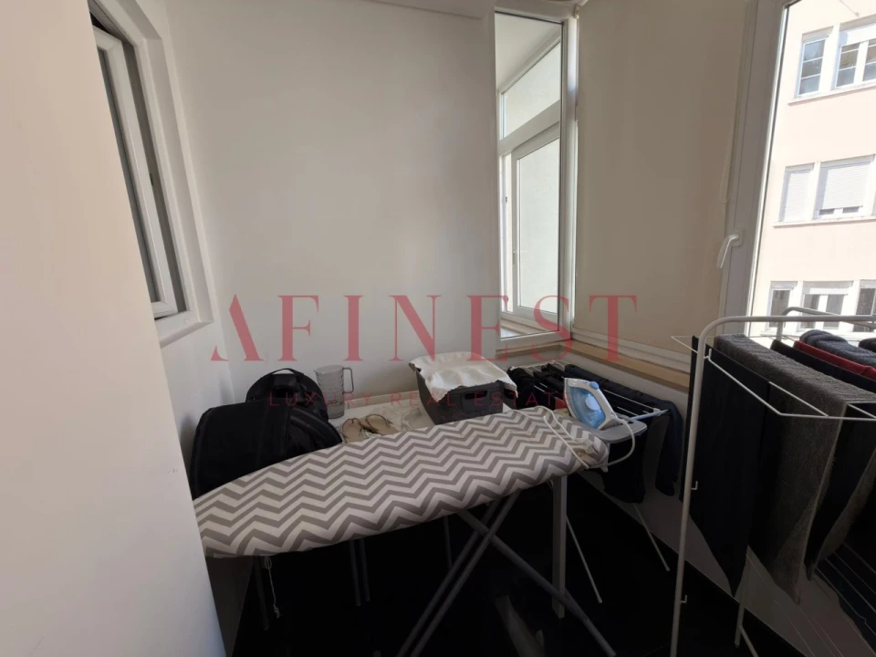 Apartamento T2 para Arrendamento em Areeiro Foto 5