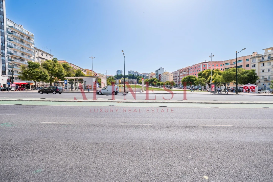 Apartamento T2 para Arrendamento em Areeiro Foto 46