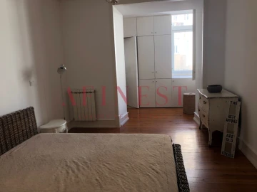 Apartamento T2 para Arrendamento em Areeiro