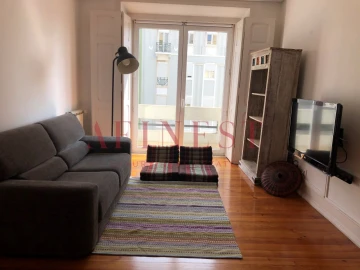 Apartamento T2 para Arrendamento em Areeiro