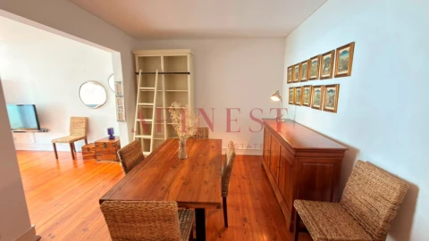 Apartamento T2 para Arrendamento em Areeiro