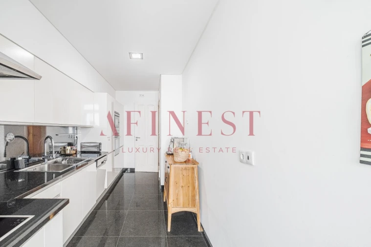 Apartamento T2 para Arrendamento em Areeiro Foto 10