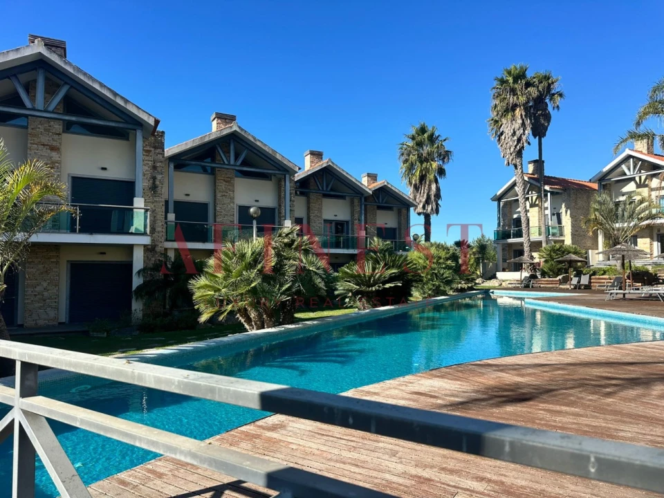 Moradia T4 para Arrendamento em Alcabideche Foto 5