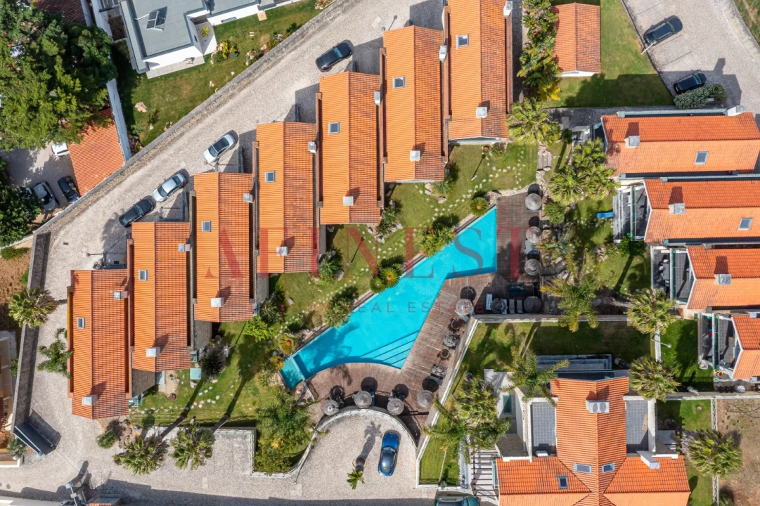 Moradia T4 para Arrendamento em Alcabideche Foto 8