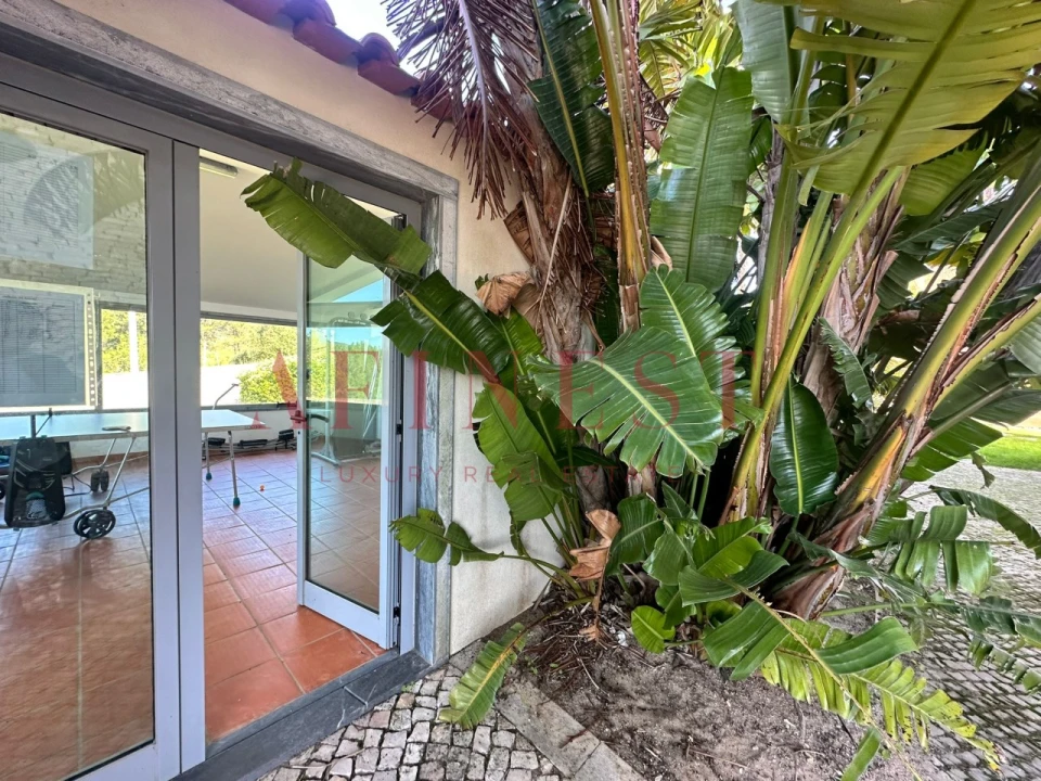 Moradia T4 para Arrendamento em Alcabideche Foto 10