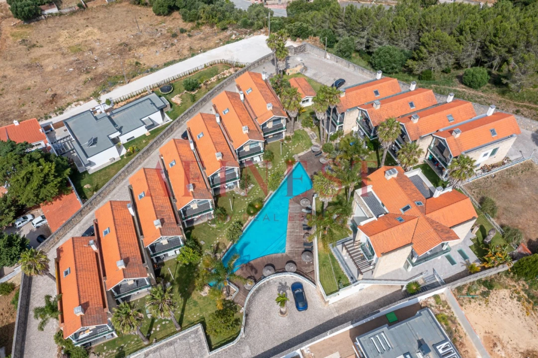 Moradia T4 para Arrendamento em Alcabideche Foto 12