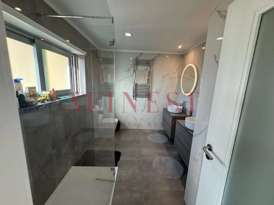 Moradia T4 para Arrendamento em Alcabideche Foto 20