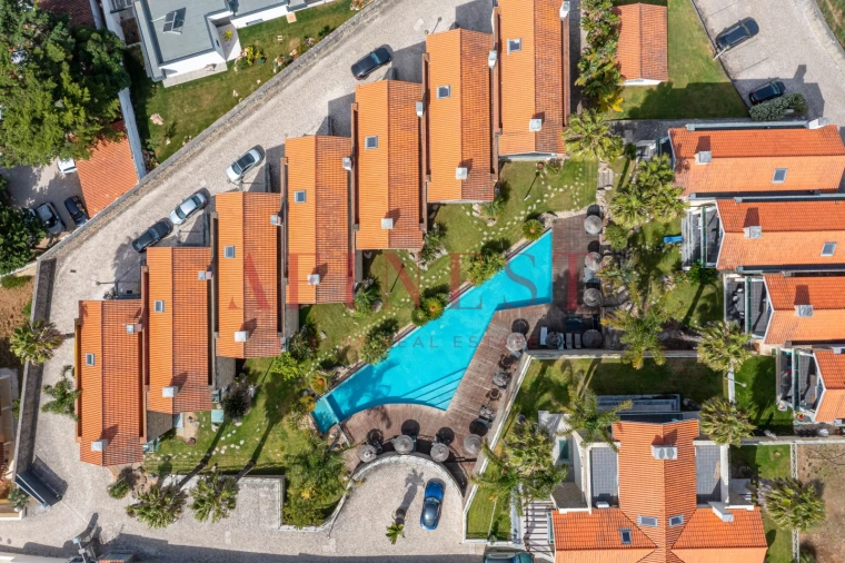 Moradia T4 para Arrendamento em Alcabideche Foto 8