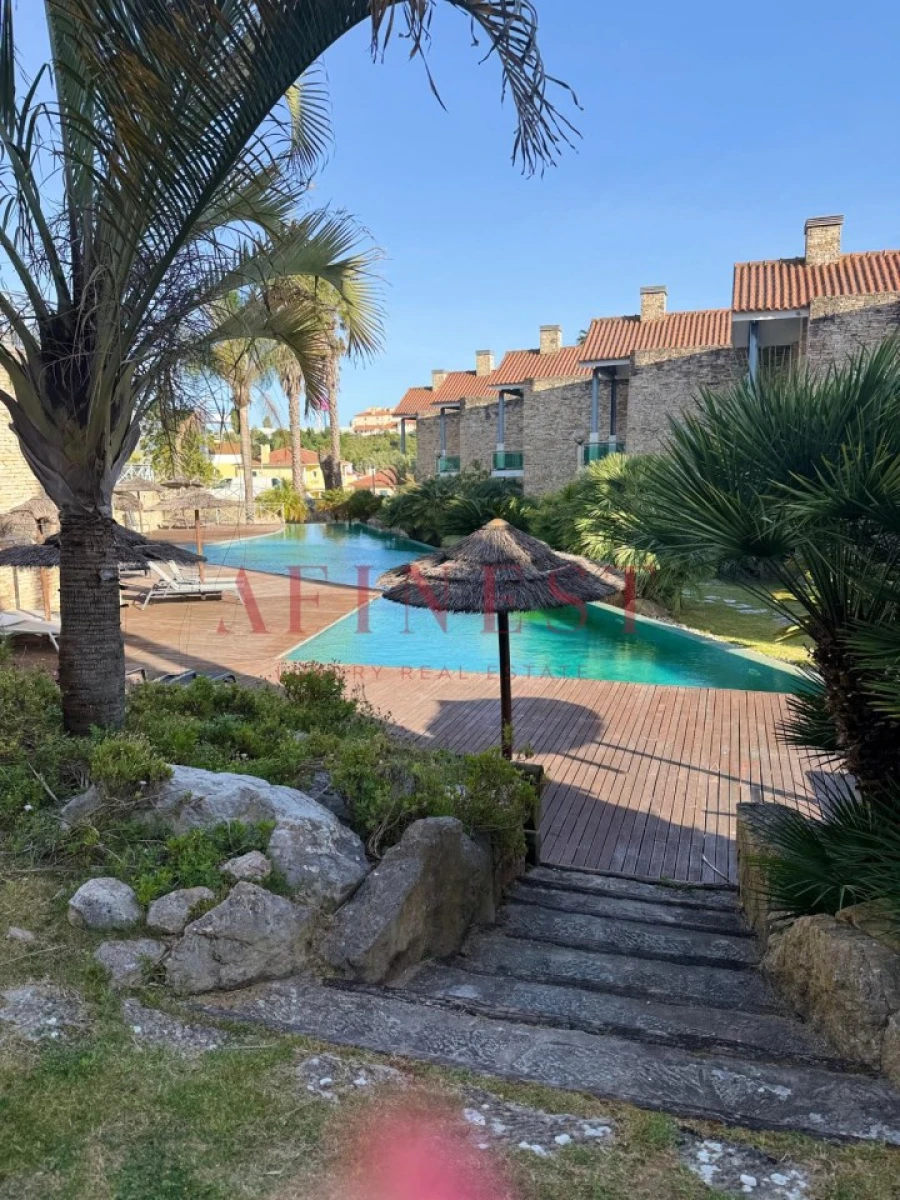 Moradia T4 para Arrendamento em Alcabideche Foto 22