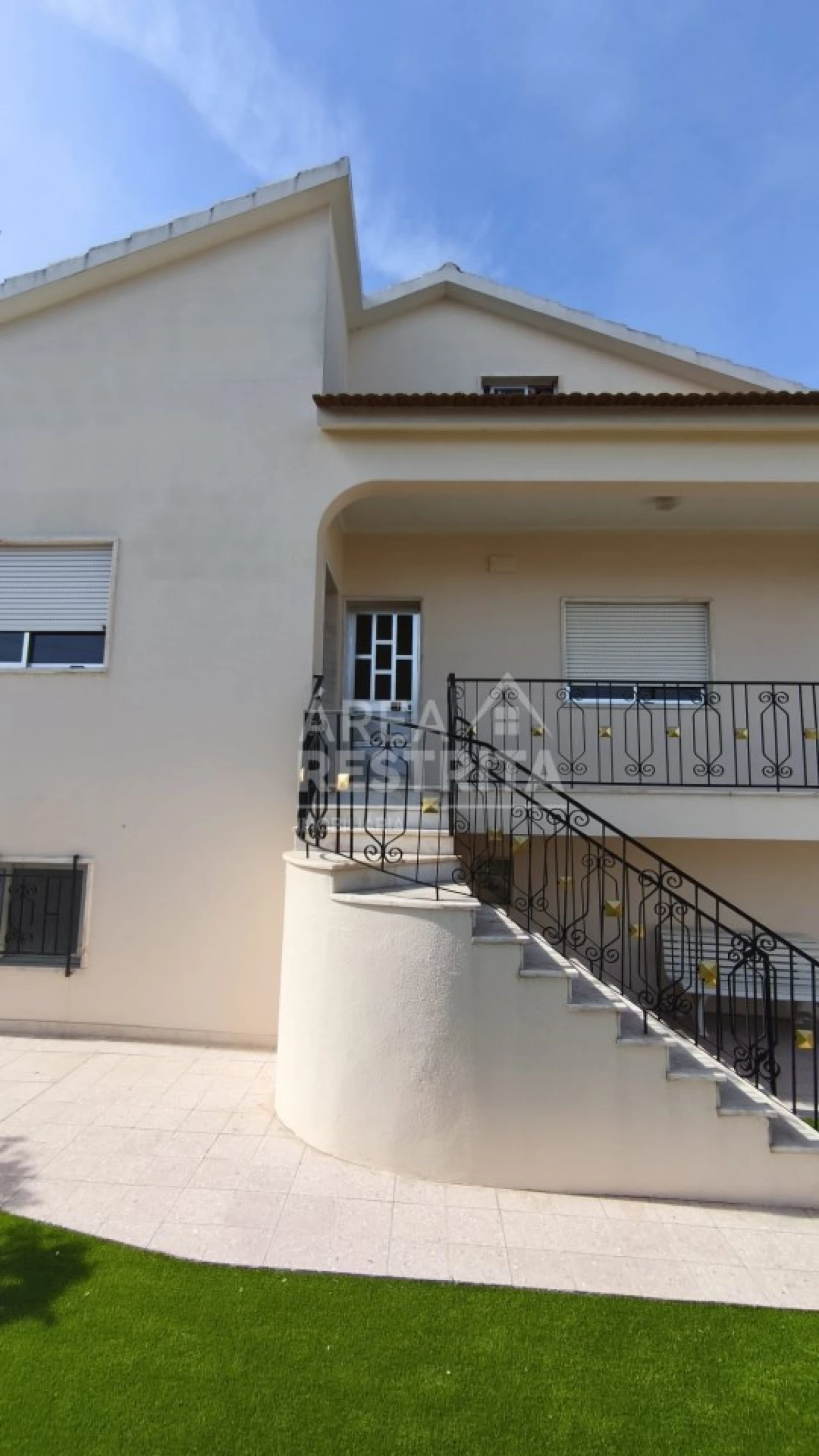 Moradia T3 para Venda em Quinta do Conde Foto 1