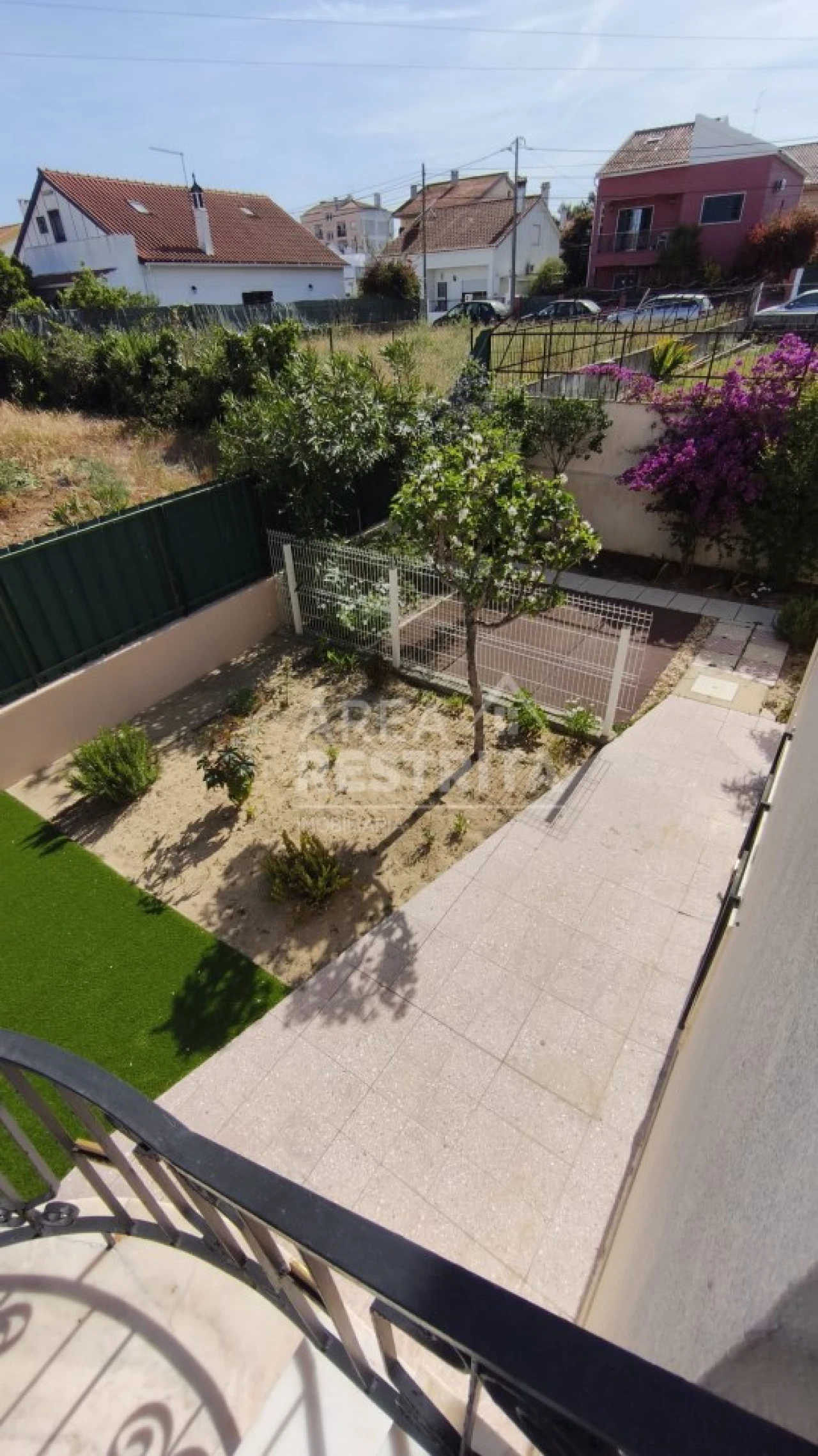 Moradia T3 para Venda em Quinta do Conde Foto 3