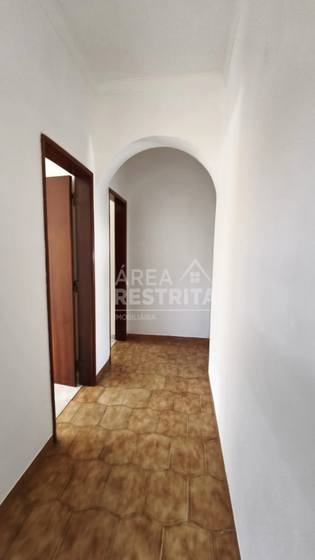 Moradia T3 para Venda em Quinta do Conde Foto 9