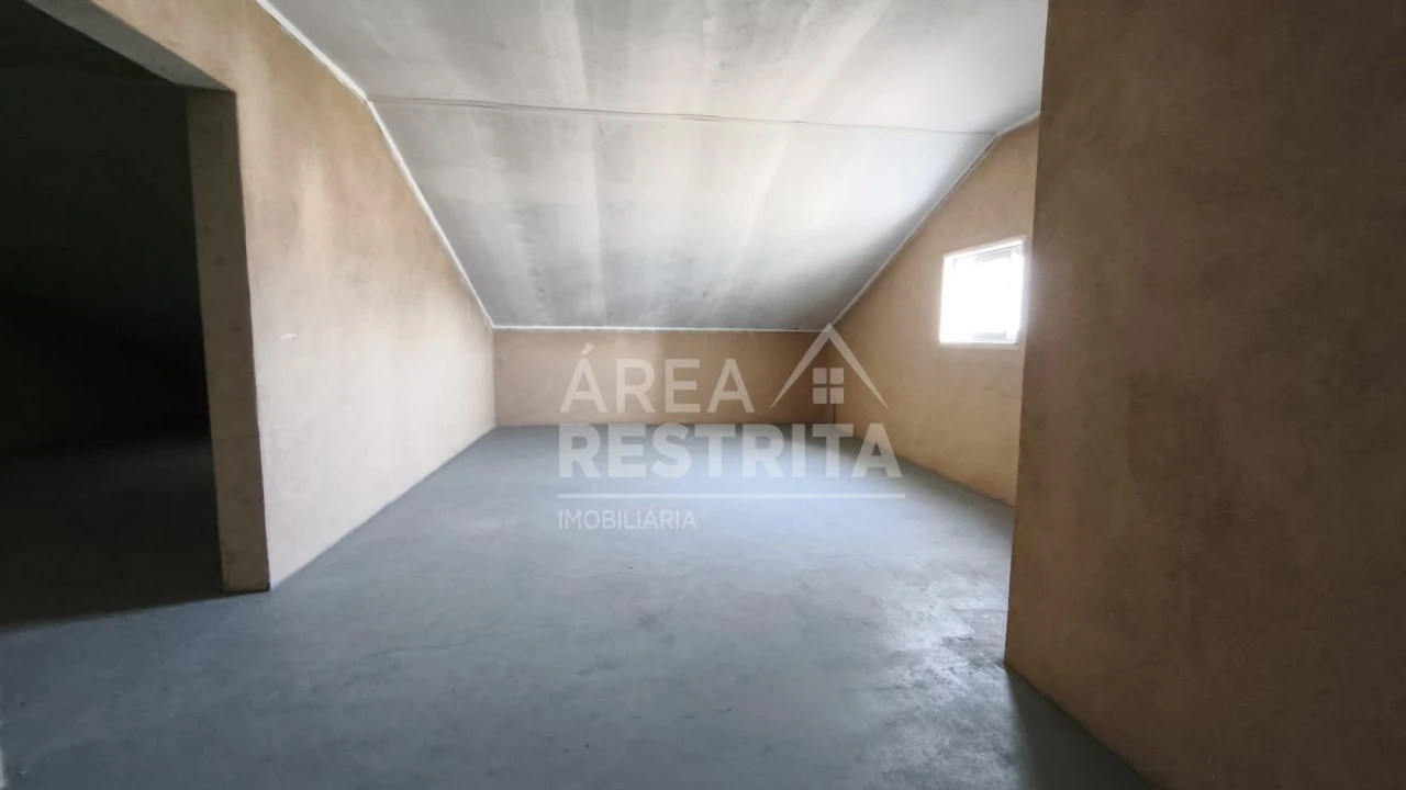 Moradia T3 para Venda em Quinta do Conde Foto 31