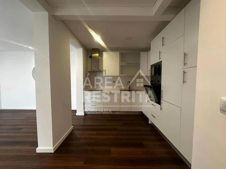 Apartamento T2 para Venda em Almada, Cova da Piedade, Pragal e Cacilhas Foto 3