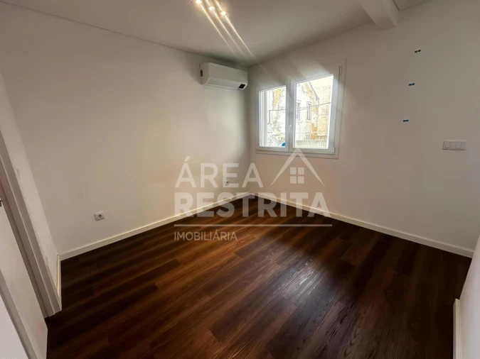 Apartamento T2 para Venda em Almada, Cova da Piedade, Pragal e Cacilhas Foto 9