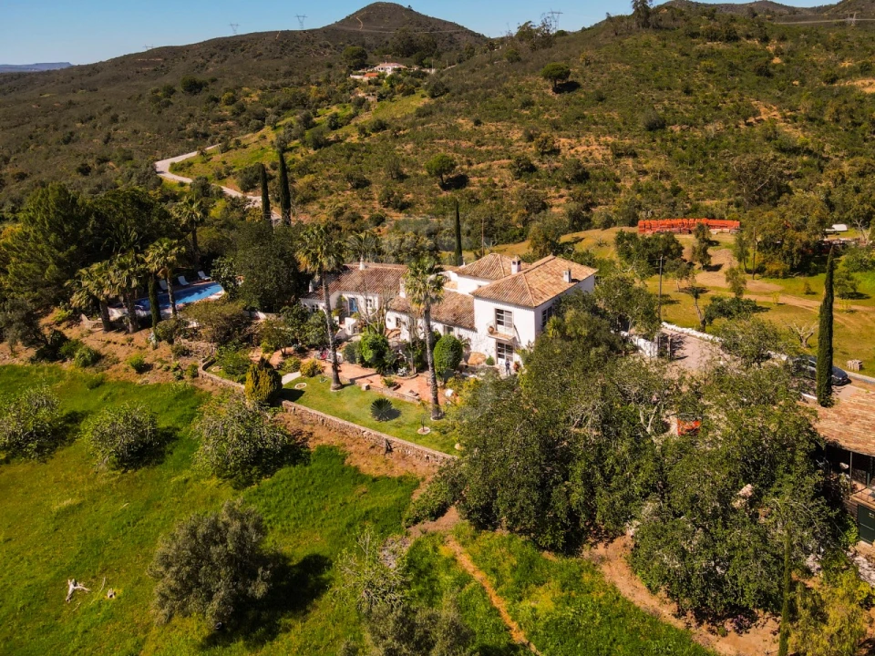 Moradia T3 para Venda em Querença, Tôr e Benafim Foto 1