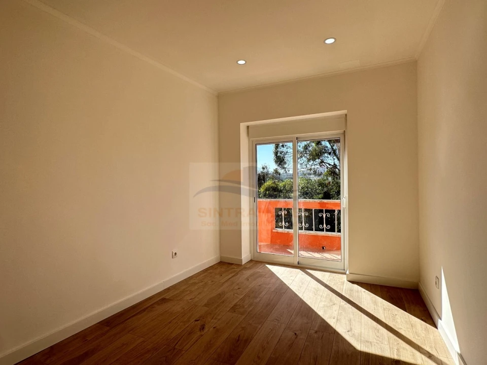 Apartamento T3 para Venda em Águas Livres Foto 6