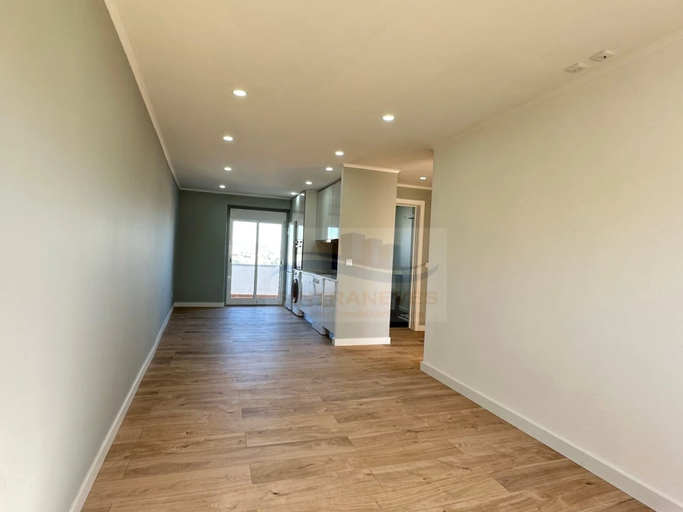 Apartamento T3 para Venda em Águas Livres Foto 9