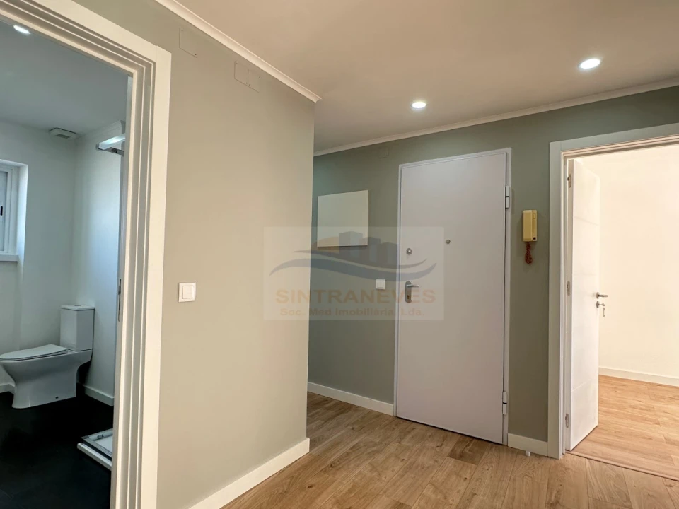 Apartamento T3 para Venda em Águas Livres Foto 17