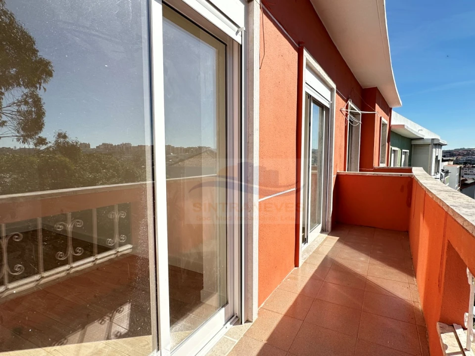 Apartamento T3 para Venda em Águas Livres Foto 23