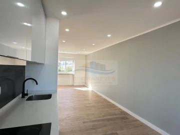 Apartamento T3 para Venda em Águas Livres